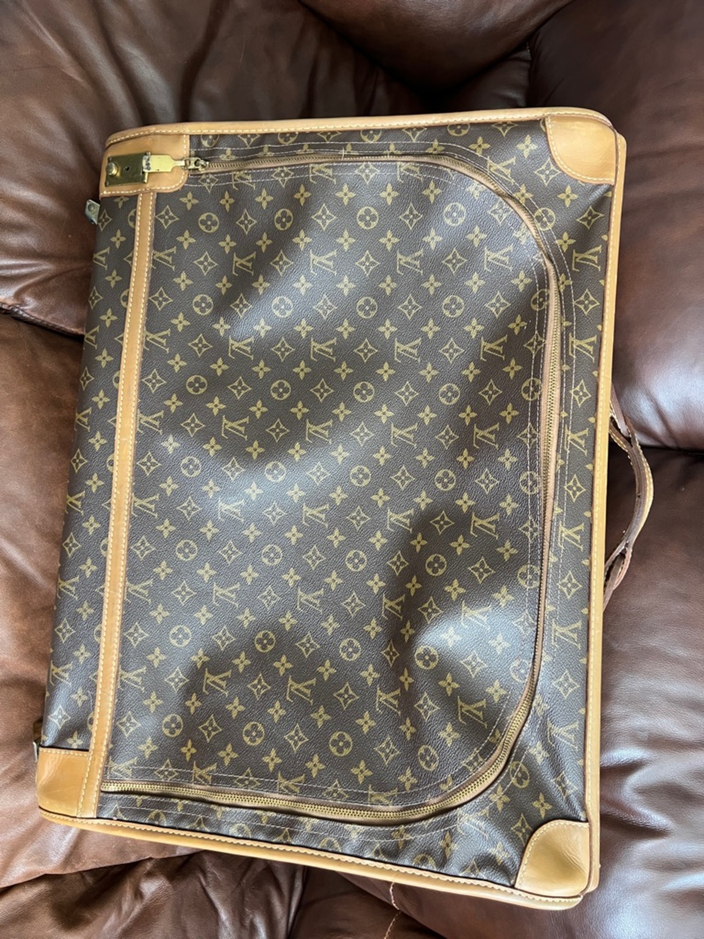 Large Vintage 60-70s Pull man Louis Vuitton Monogram Canvas suitcase Bag